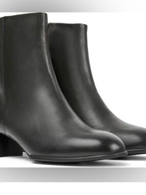 Camper Black Leather Ankle Booties